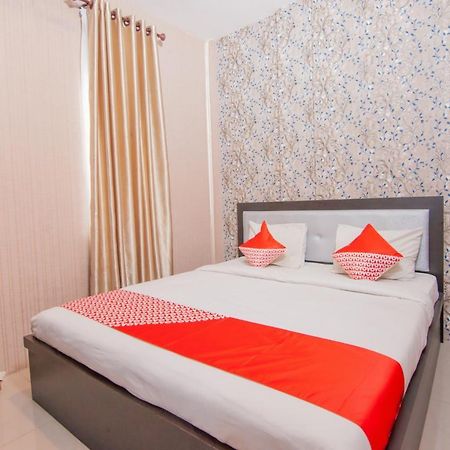 Oyo 2310 Residence 68 Pematang Siantar Exterior foto