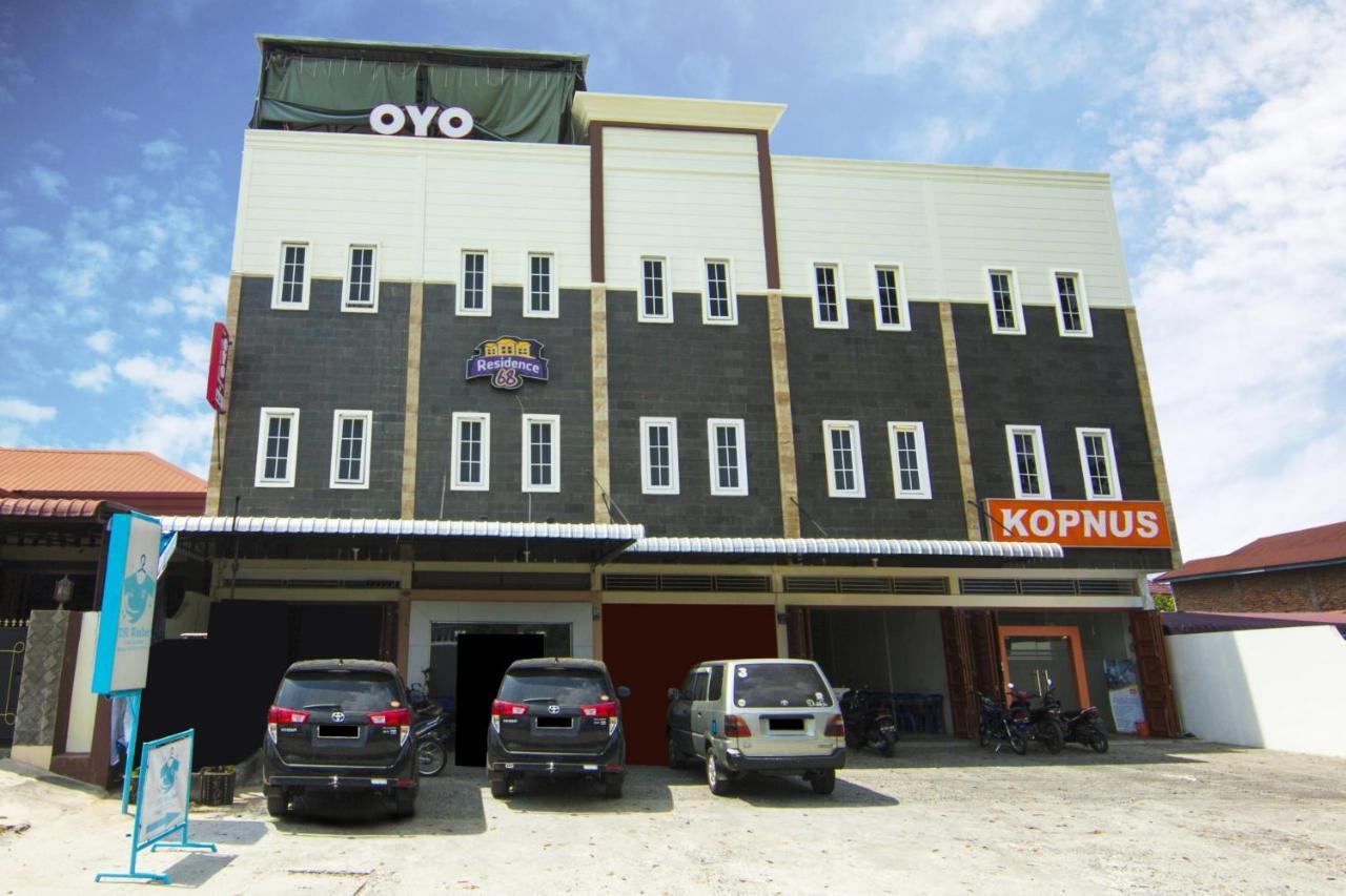 Oyo 2310 Residence 68 Pematang Siantar Exterior foto