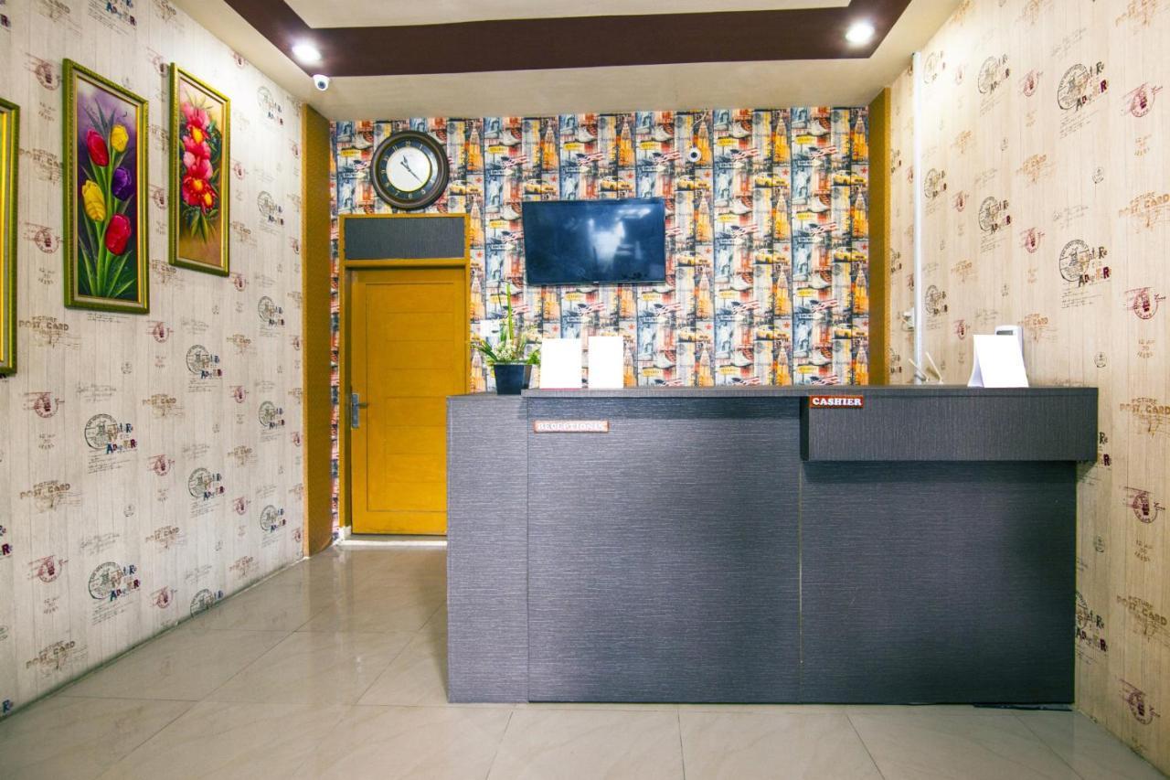 Oyo 2310 Residence 68 Pematang Siantar Exterior foto