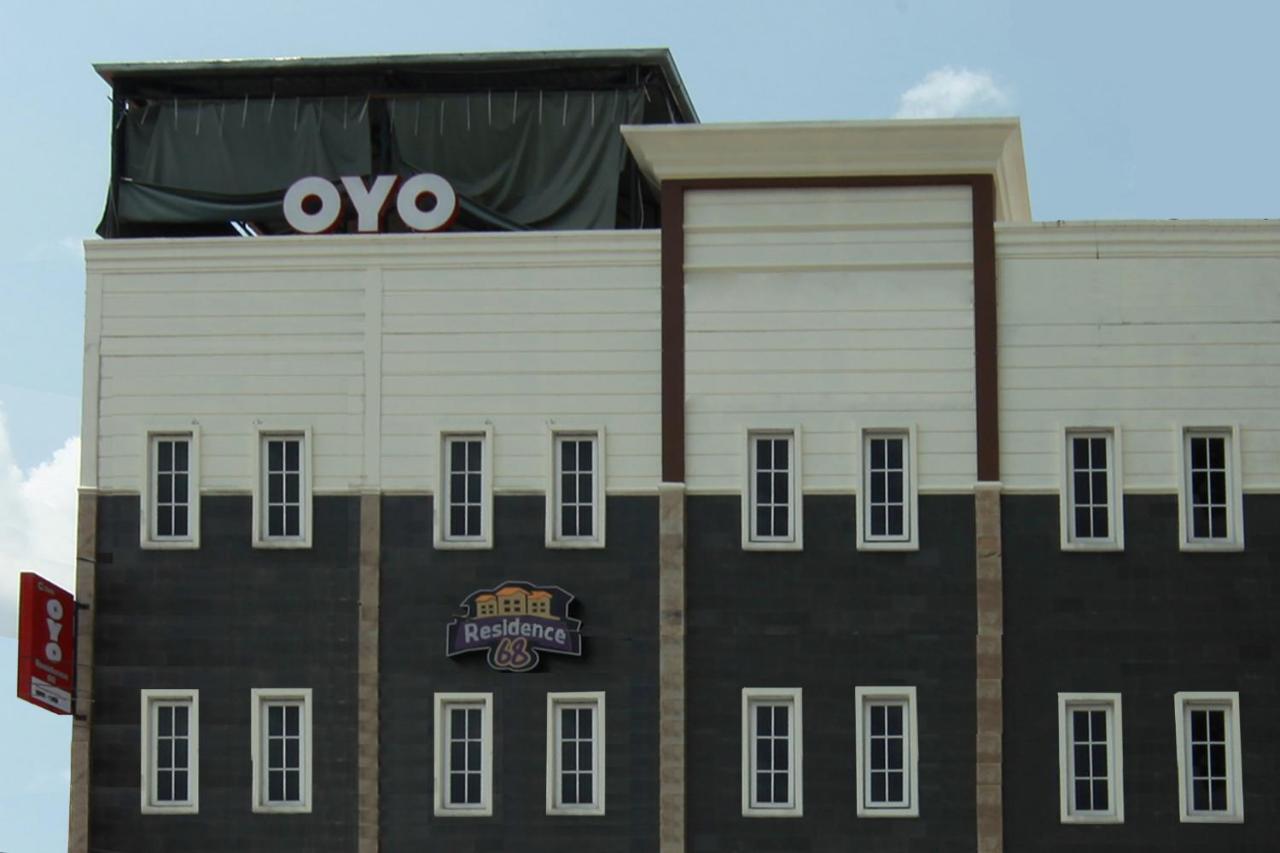Oyo 2310 Residence 68 Pematang Siantar Exterior foto