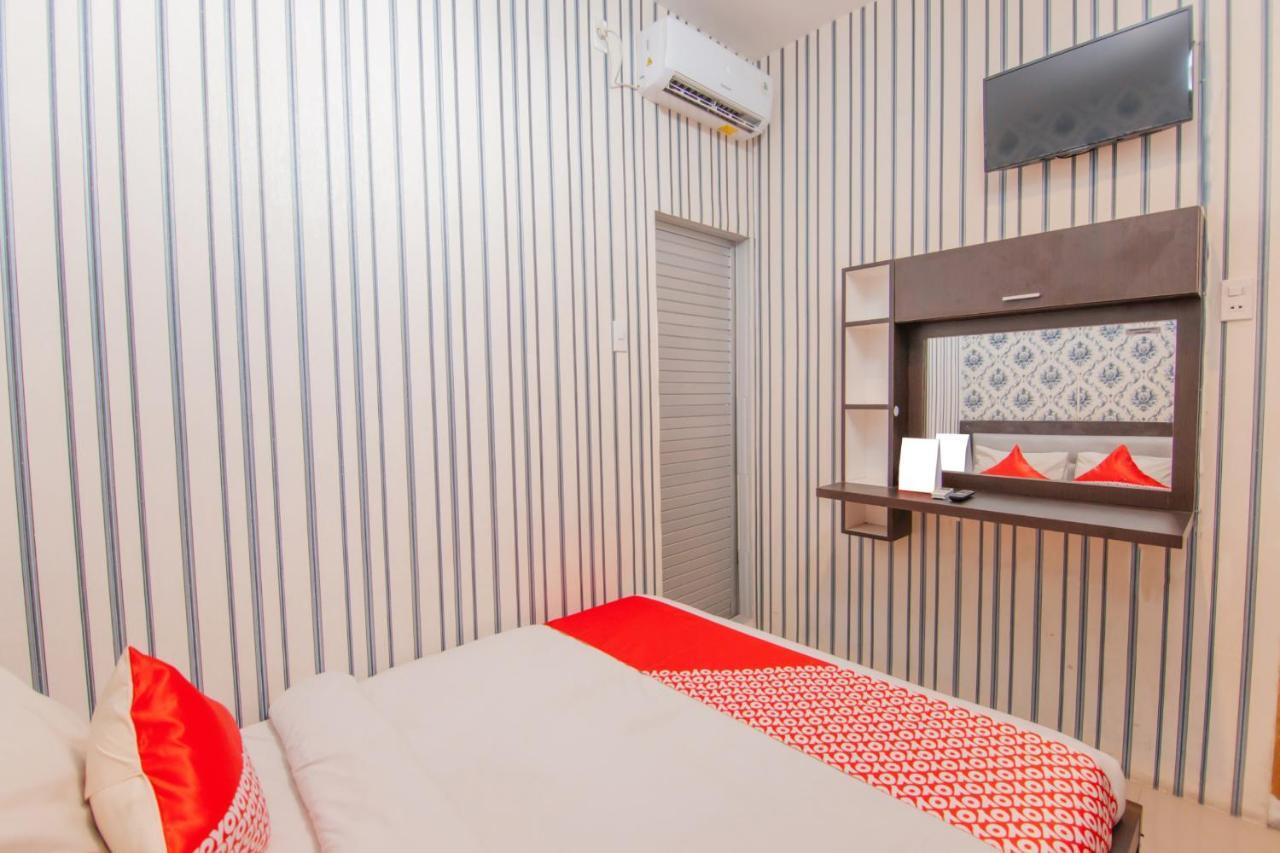 Oyo 2310 Residence 68 Pematang Siantar Exterior foto
