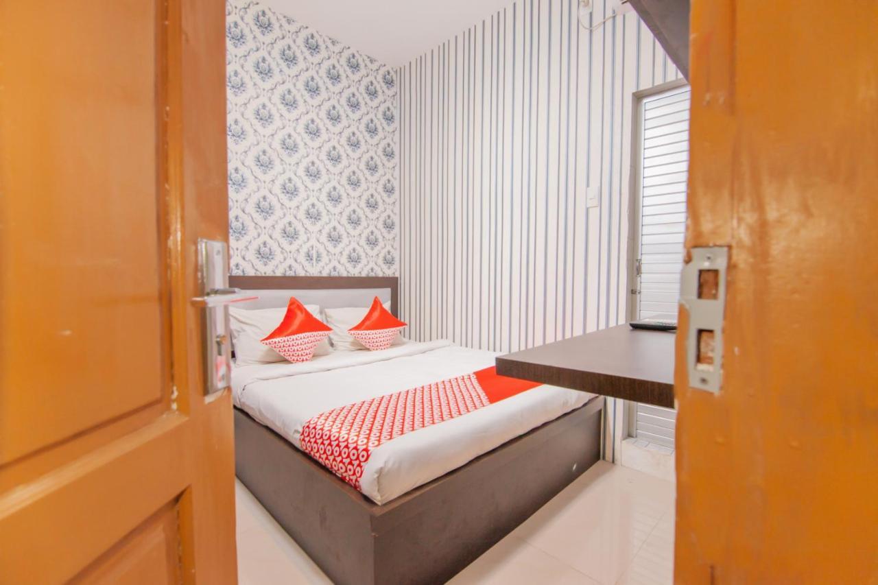 Oyo 2310 Residence 68 Pematang Siantar Exterior foto